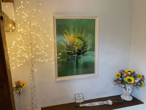 Eingangsbereich mit Lichtbaum